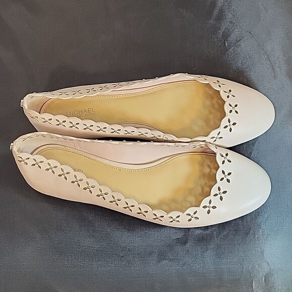 MICHEAL MICHAEL KORS WOMEN"S THALIA STUDDED BALLET FLATS SHOE - Picture 6 of 15